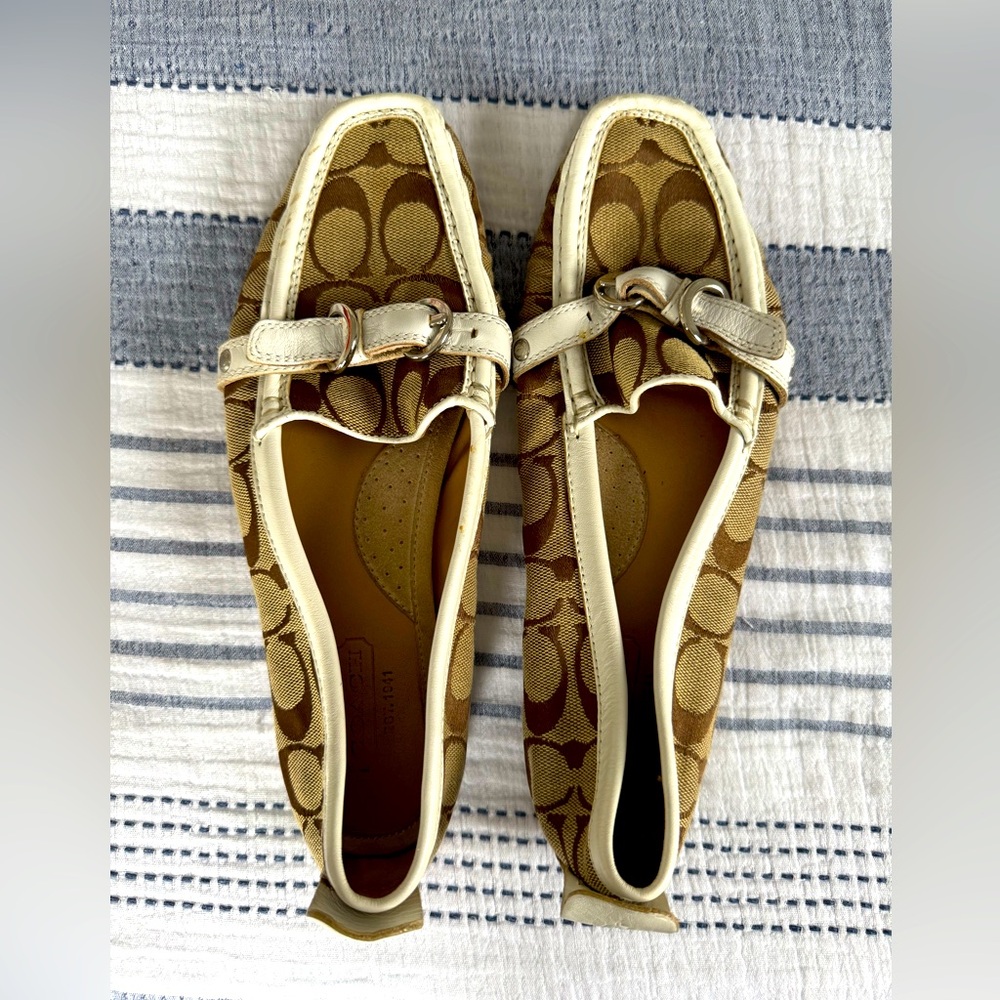 Coach Women's Tan Loafers